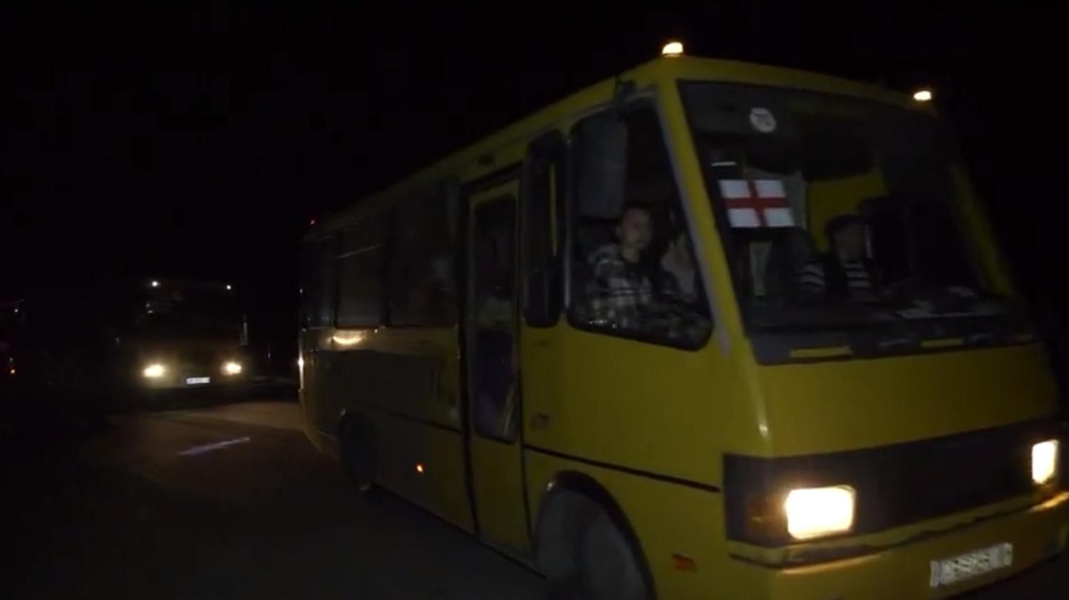 Чекали на евакцація 4 дні: 529 мелітопольців – нарешті у Запоріжжі - 24 Канал Чекали на евакцація 4 дні: 529 мелітопольців – нарешті у Запоріжжі - 24 Канал