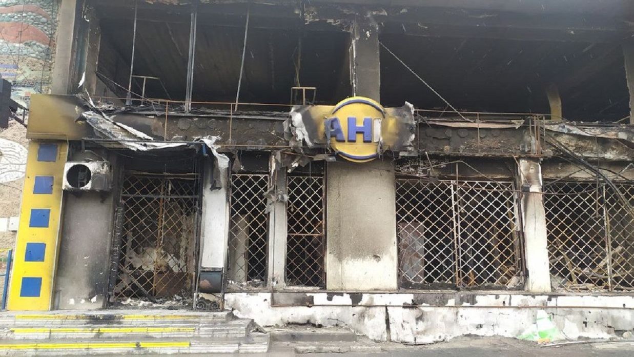 Почти все аптеки сгорели: жители Баштанки рассказали о последствиях массивных обстрелов - 24 Канал