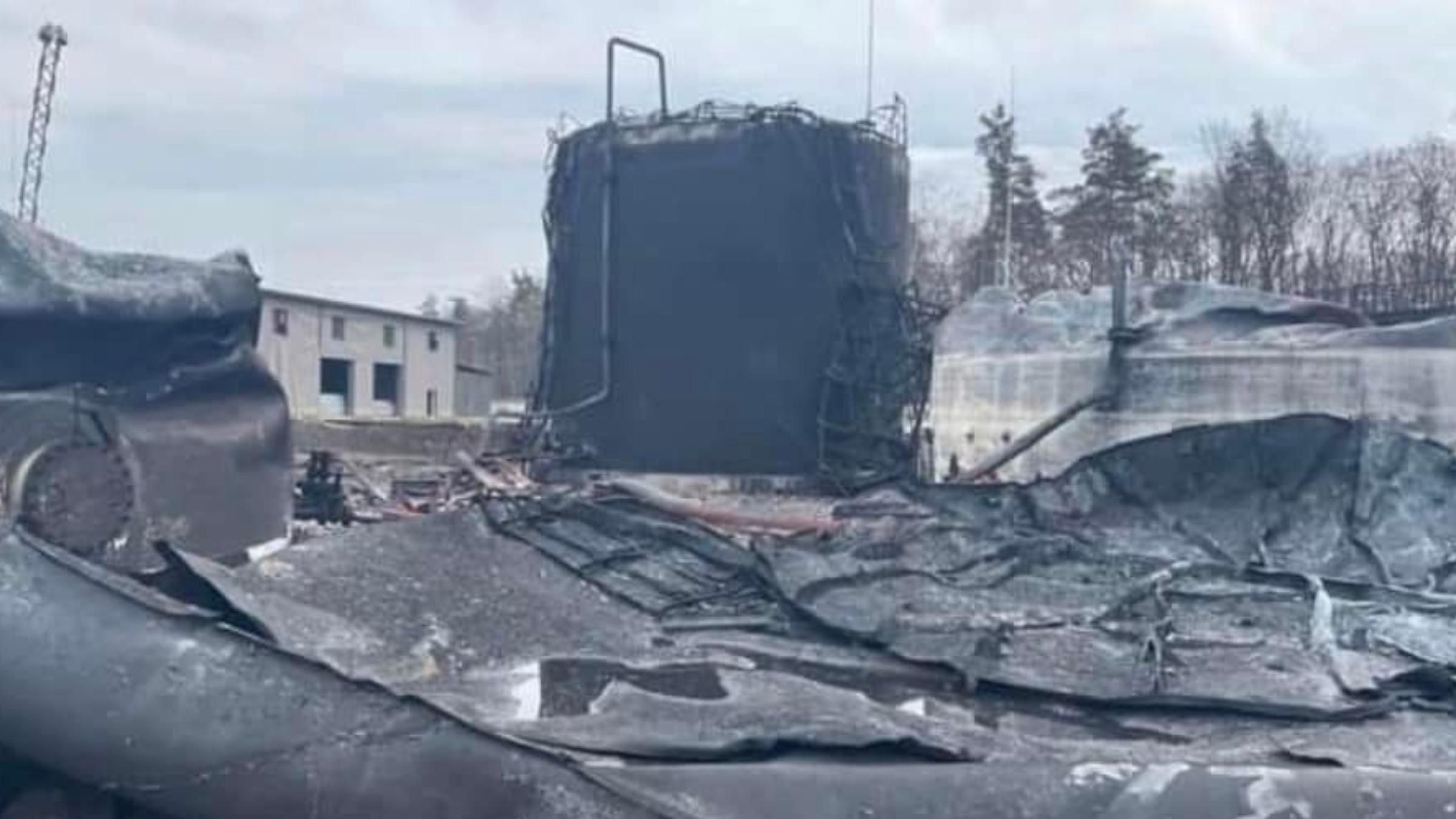 Влучання російських ракет у нафтосховища: площа зараження – вже майже 4 гектари - 24 Канал Влучання російських ракет у нафтосховища: площа зараження – вже майже 4 гектари - 24 Канал