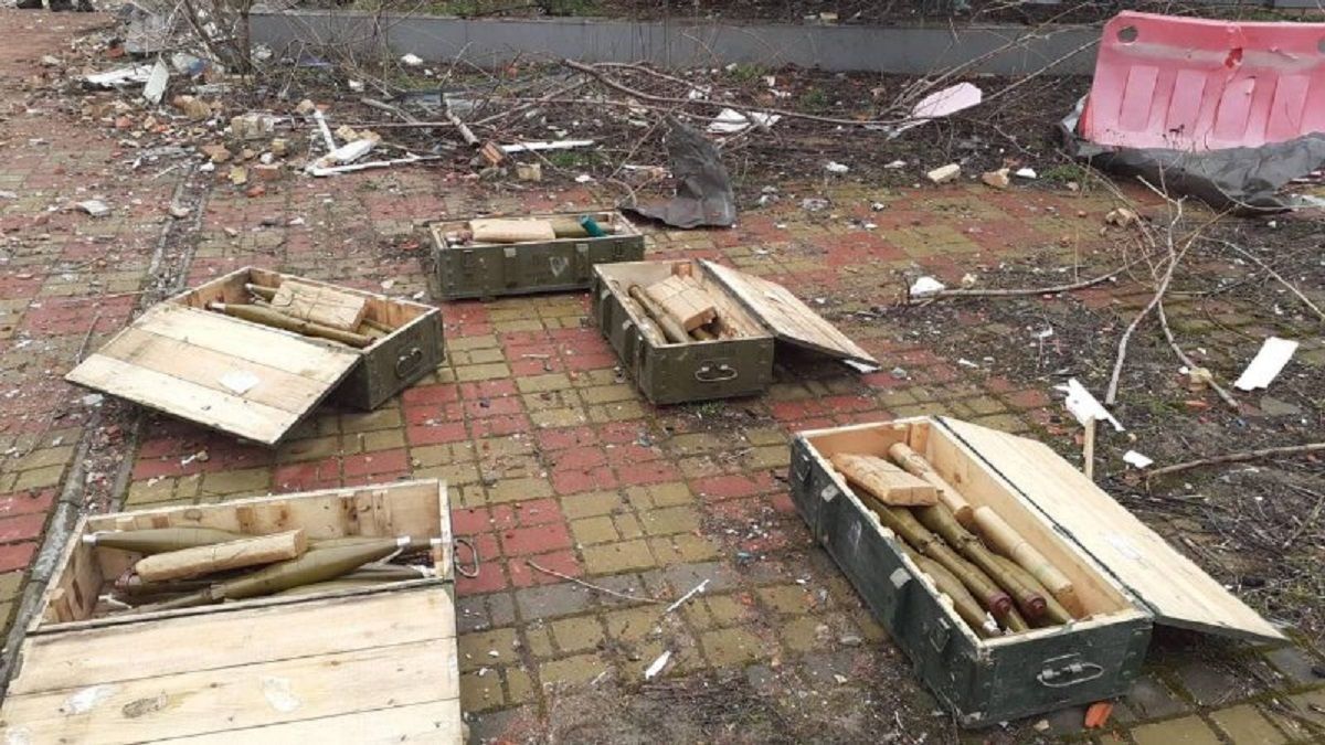 К танкам будет 90 ящиков боеприпасов: гвардейцы обнаружили большой схрон оружия - 24 Канал К танкам будет 90 ящиков боеприпасов: гвардейцы обнаружили большой схрон оружия - 24 Канал