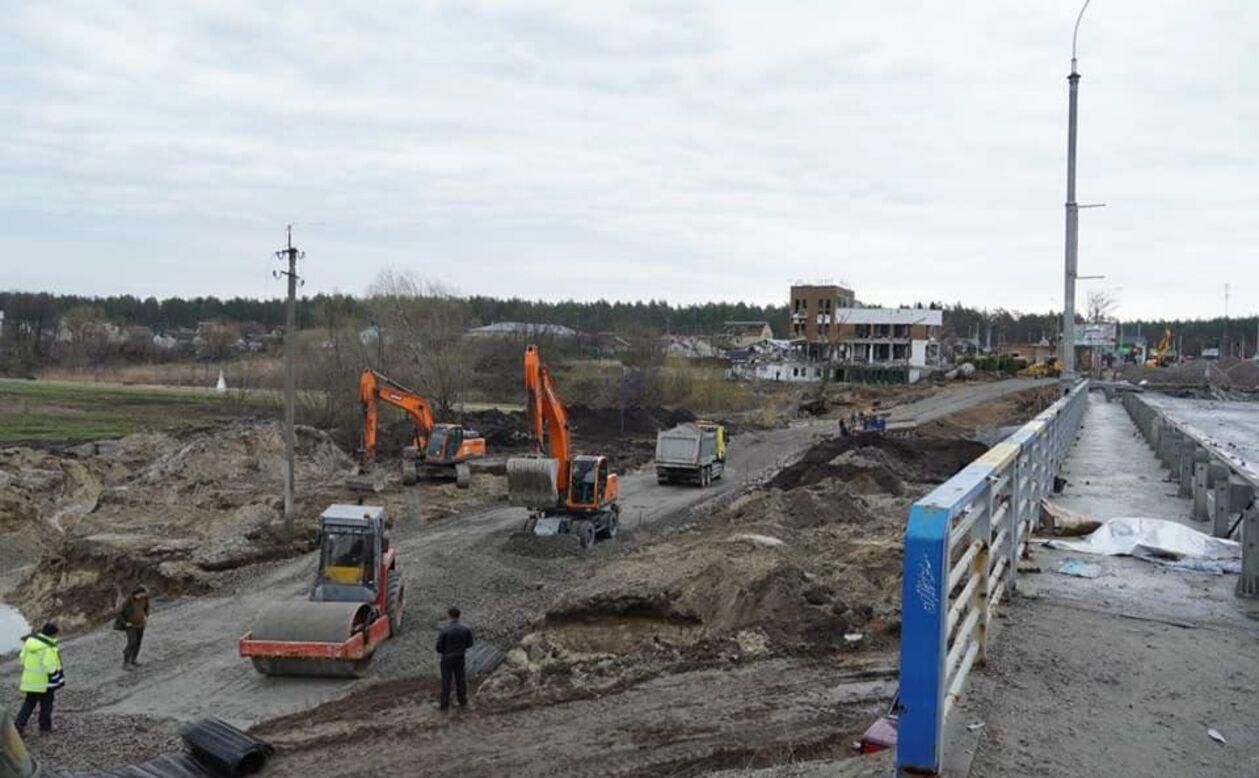 Мост в Романовке Киевской области – уже почти готов: его построили за 6 дней