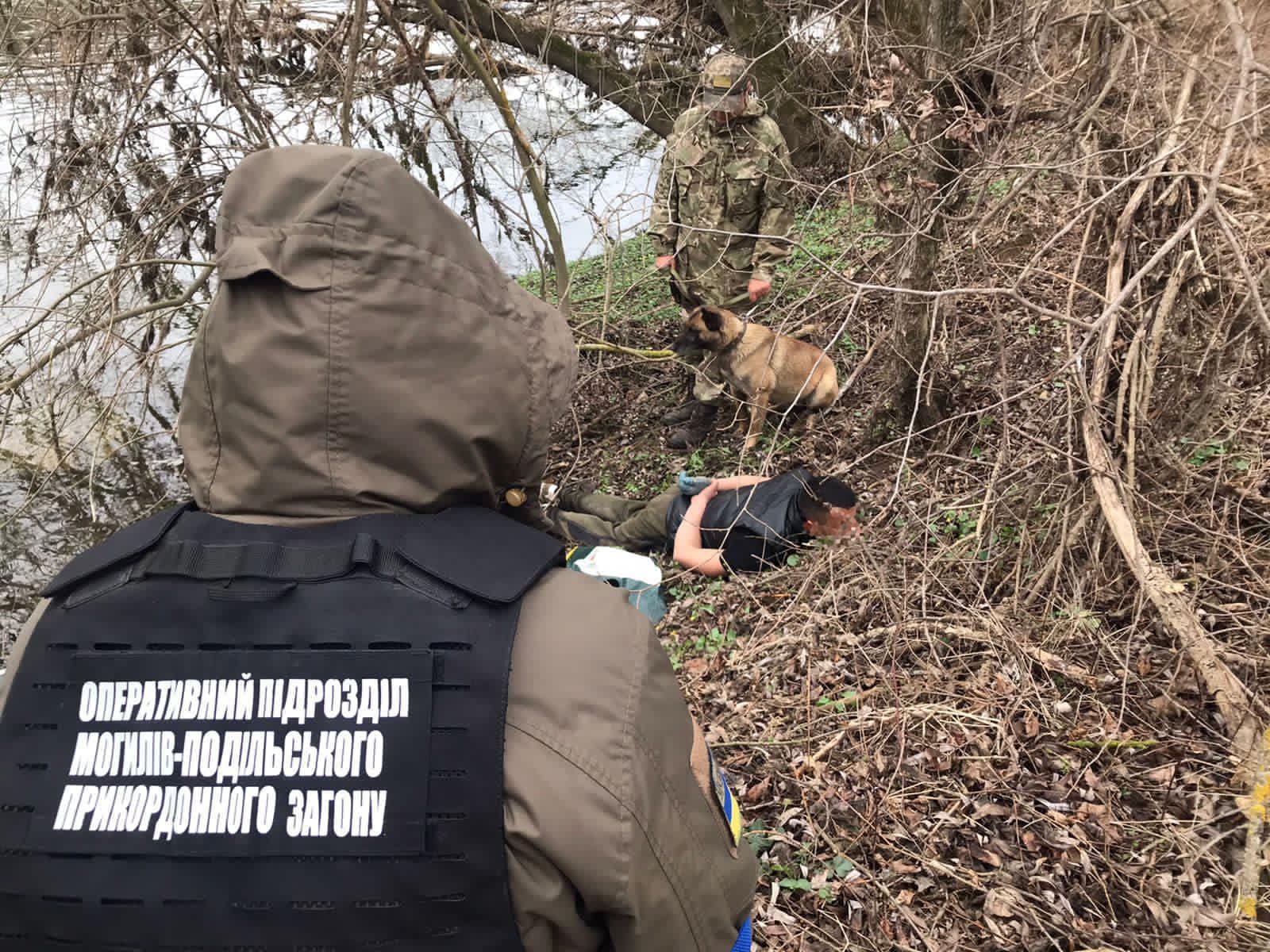 Від війни намагалися втекти 2,2 тисячі чоловіків, частина з них загинули на кордоні - 24 Канал