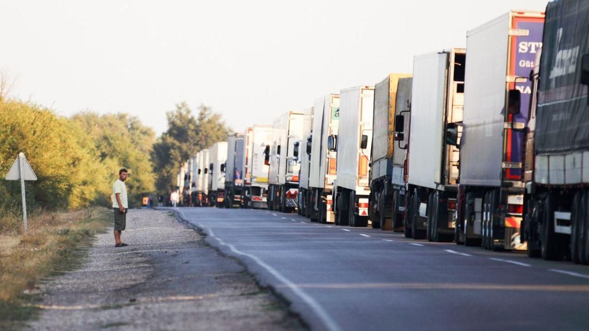 Санкції в дії: Латвія завернула на кордоні понад 150 фур з Росії та Білорусі - 24 Канал Санкції в дії: Латвія завернула на кордоні понад 150 фур з Росії та Білорусі - 24 Канал