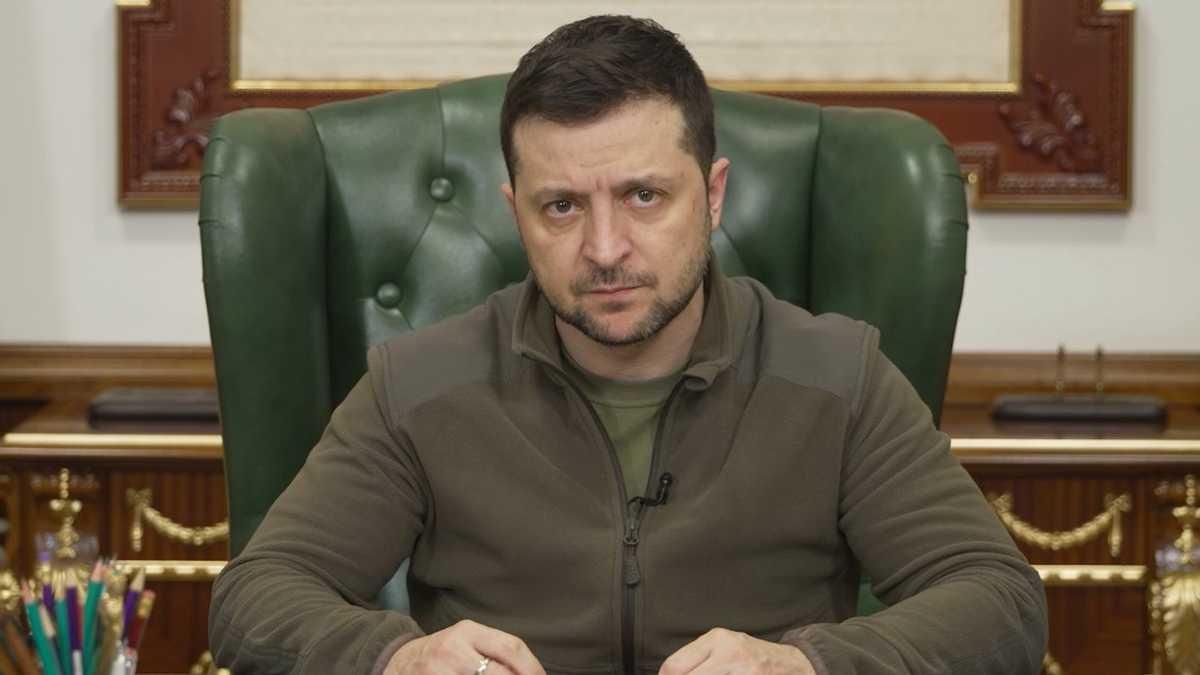 Зеленский поддержал Польшу в день Смоленской трагедии Зеленский поддержал Польшу в день Смоленской трагедии