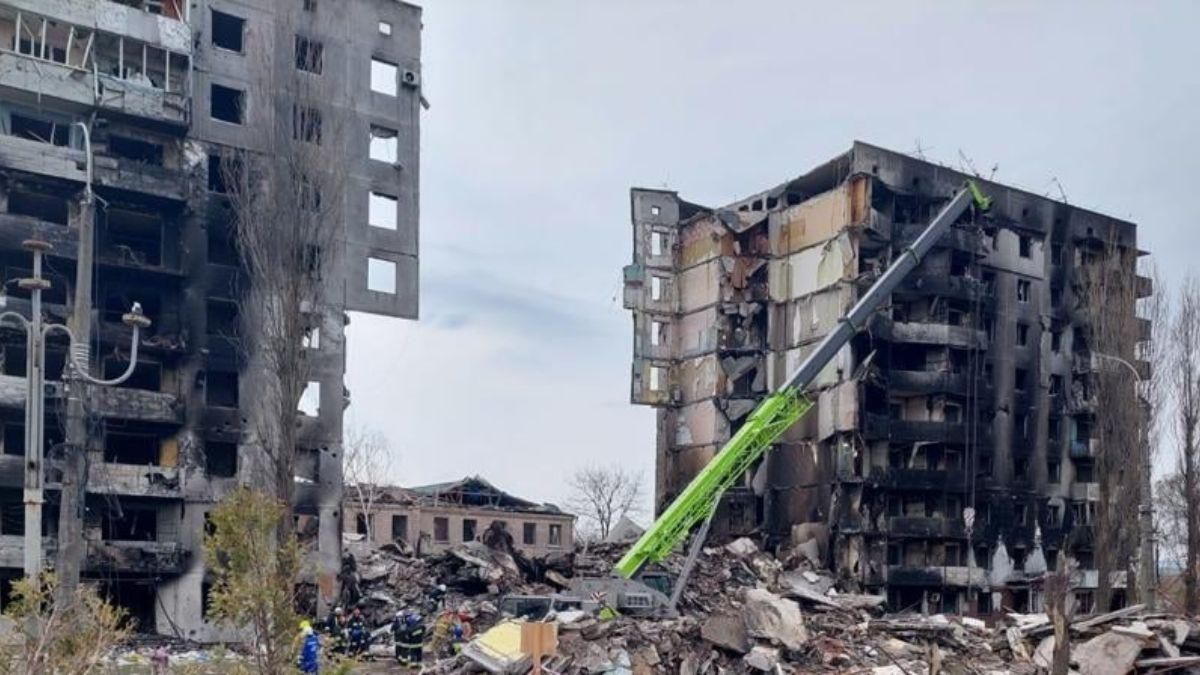 Россияне обстреляли Балаклею: есть погибшие, среди которых ребенок Россияне обстреляли Балаклею: есть погибшие, среди которых ребенок