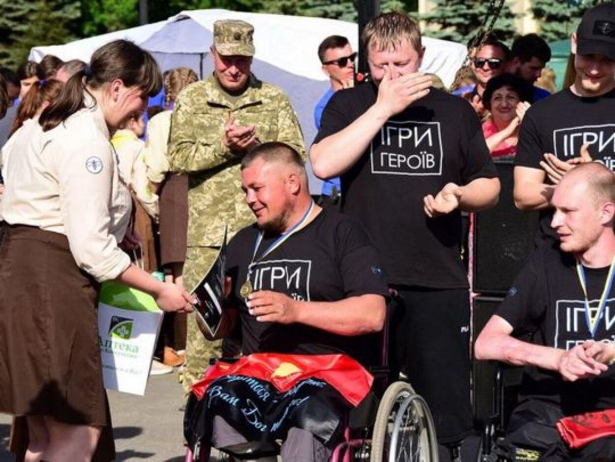 Розвідник без обох ніг несе службу на блокпосту після відмови у військкоматі - 24 Канал