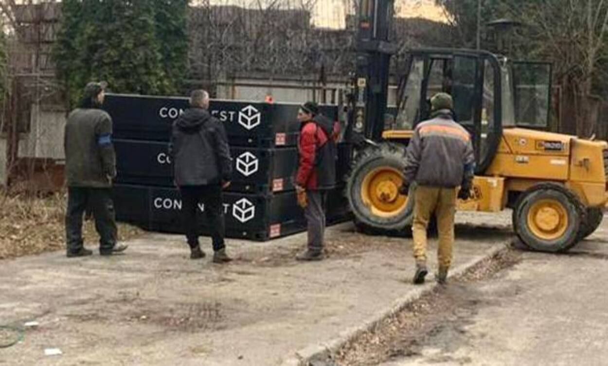 В Киевщину прибыли 18 модульных домов: интересные фото - 24 Канал В Киевщину прибыли 18 модульных домов: интересные фото - 24 Канал