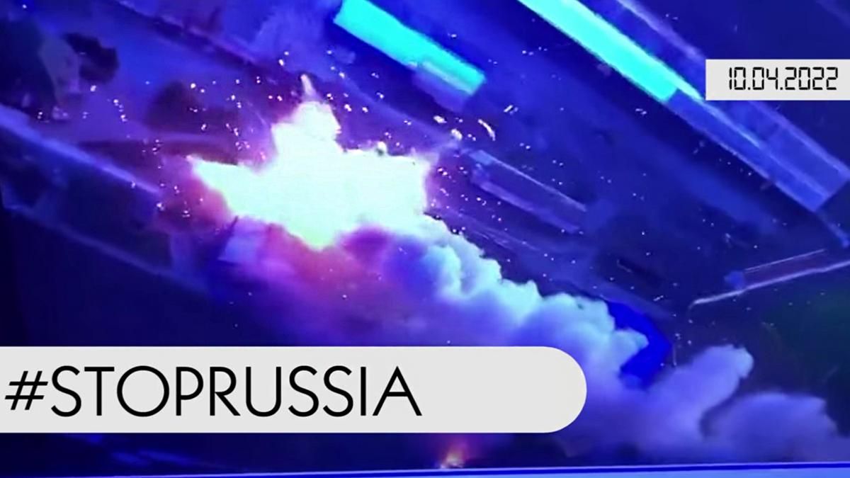 Нове озброєння, захоплена техніка та закривавлена іграшка: відеодайджест 46 дня війни - 24 Канал Нове озброєння, захоплена техніка та закривавлена іграшка: відеодайджест 46 дня війни - 24 Канал