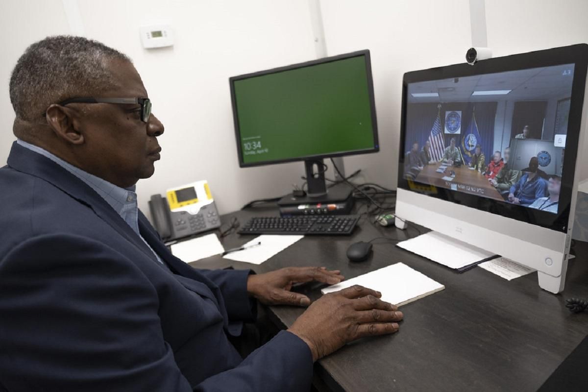 Глава Пентагона поражен храбростью и мастерством украинских военных Глава Пентагона поражен храбростью и мастерством украинских военных