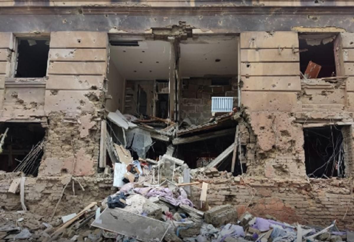 Туди літали вертольоти, але бійці потрапили в полон: Арестович назвав кроки Києва щодо Маріуполя - 24 Канал Туди літали вертольоти, але бійці потрапили в полон: Арестович назвав кроки Києва щодо Маріуполя - 24 Канал