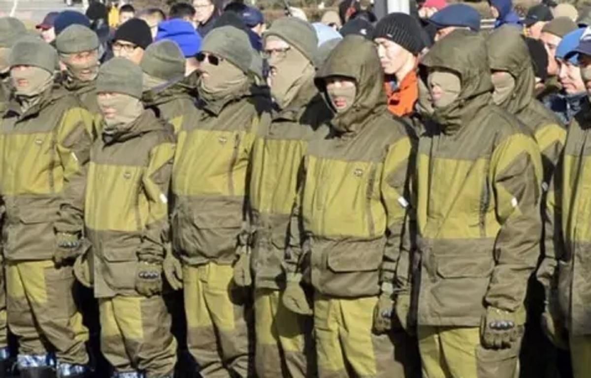 Россияне на Черниговщине не поняли: в туалет можно ходить в доме, а не на улице - 24 Канал Россияне на Черниговщине не поняли: в туалет можно ходить в доме, а не на улице - 24 Канал