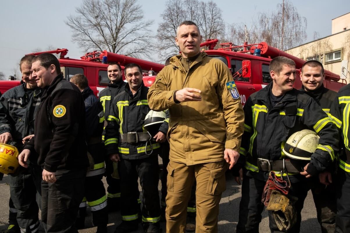 Росіяни воюють за гроші, а українці за майбутнє, – Кличко пояснив, чому не взяли Київ - 24 Канал Росіяни воюють за гроші, а українці за майбутнє, – Кличко пояснив, чому не взяли Київ - 24 Канал