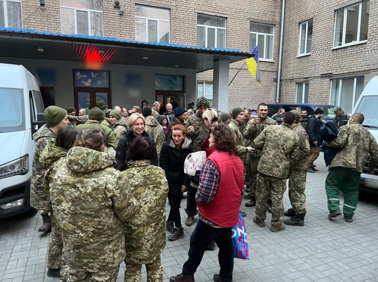 Окупанти вже взяли у полон 1700 українських військових та цивільних - 24 Канал
