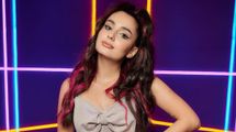 Анна Тринчер показала, какую посылку ей послала оставшаяся в Киеве бабушка