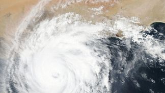 Штучний інтелект навчили точно передбачати урагани та шторми
