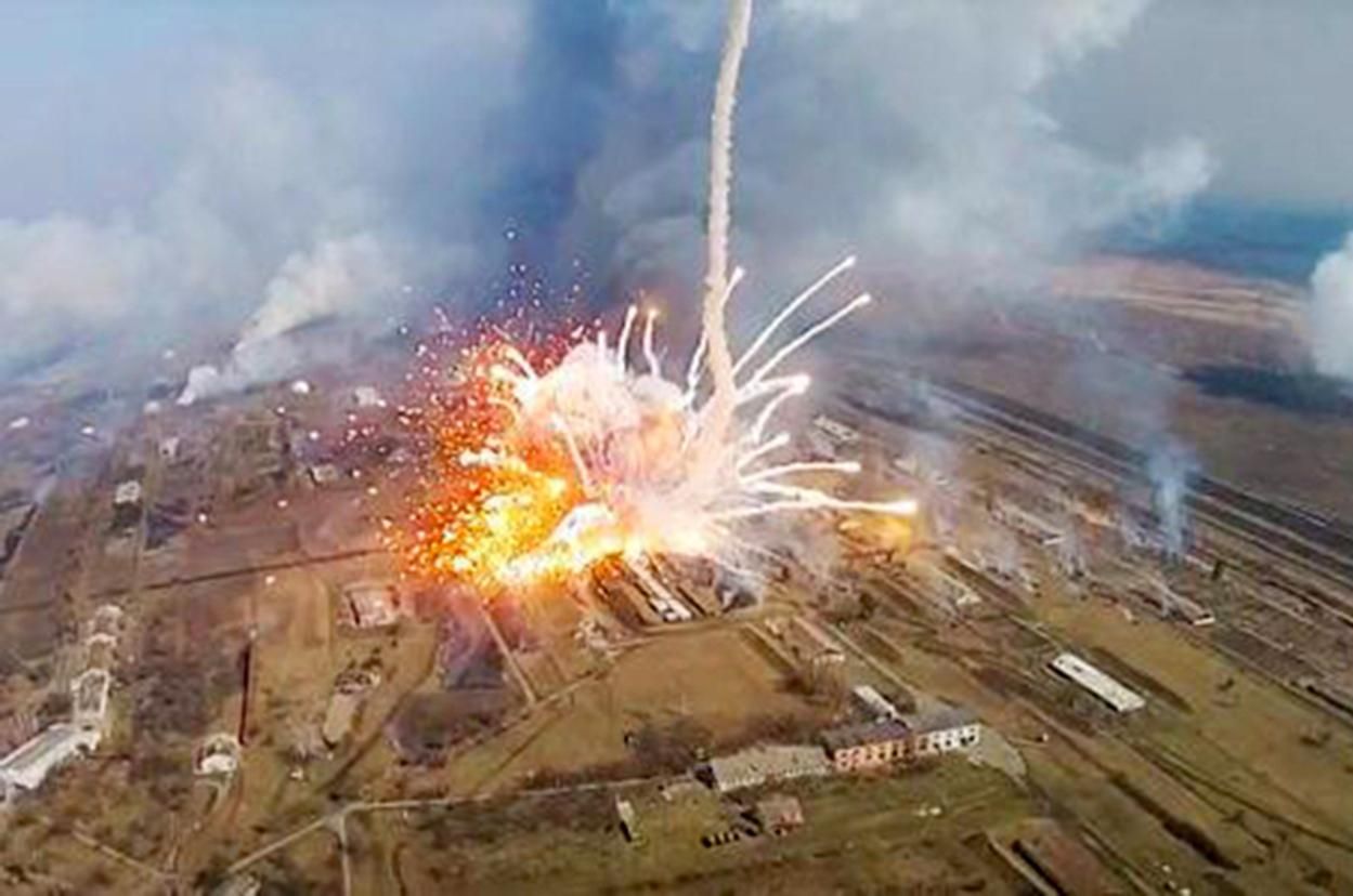 ЗСУ на Півдні знищили польовий склад боєприпасів противника - 24 Канал ЗСУ на Півдні знищили польовий склад боєприпасів противника - 24 Канал