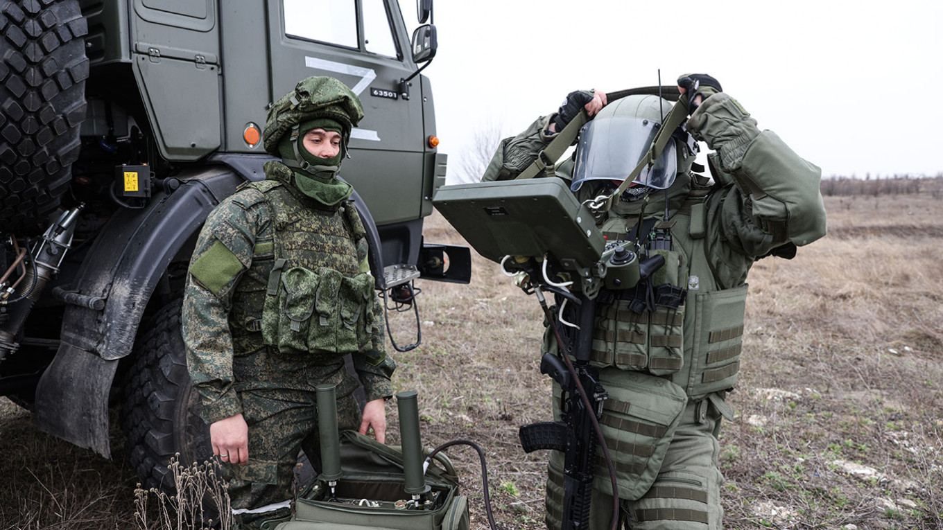 В Ленинградской области сформировали "добровольческий" батальон из 400 горлорезов