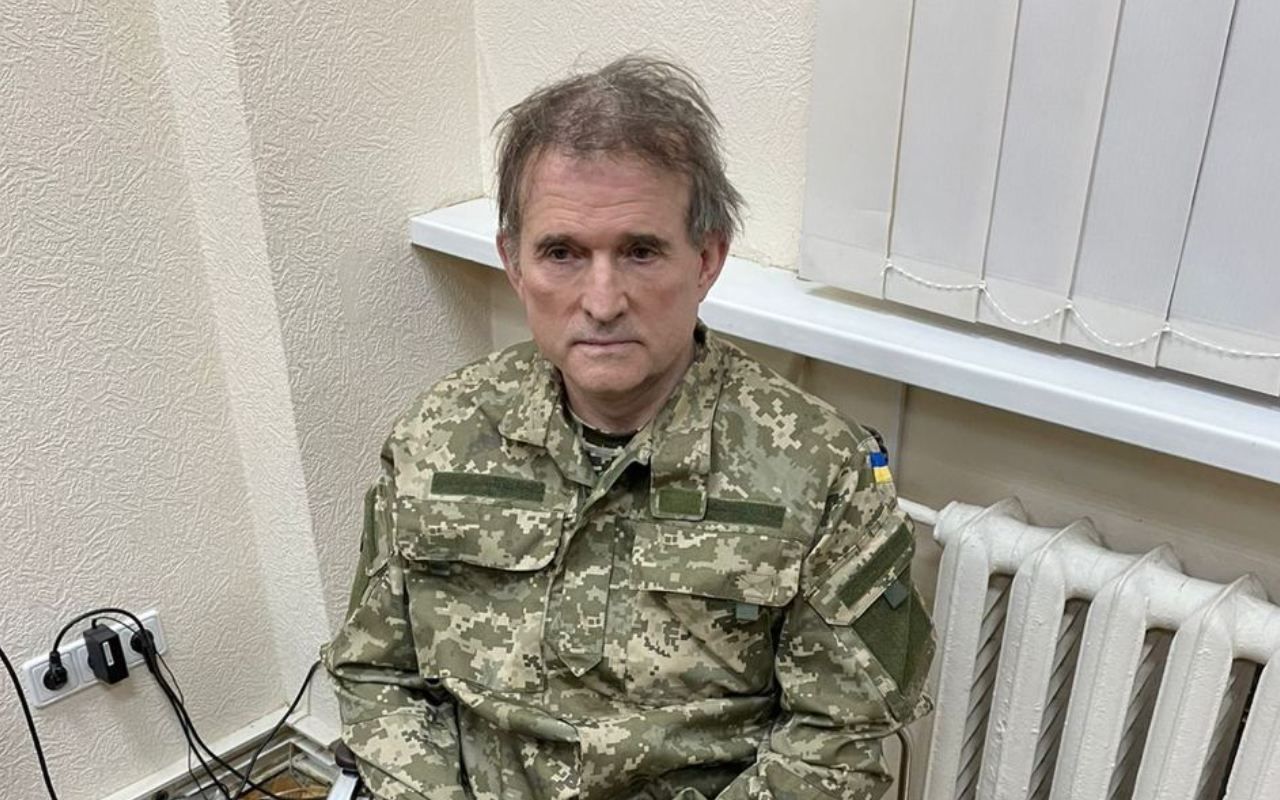 Не уверен, что страшнее: украинская тюрьма или попадание в Россию, – Денисенко о Медведчуке Не уверен, что страшнее: украинская тюрьма или попадание в Россию, – Денисенко о Медведчуке