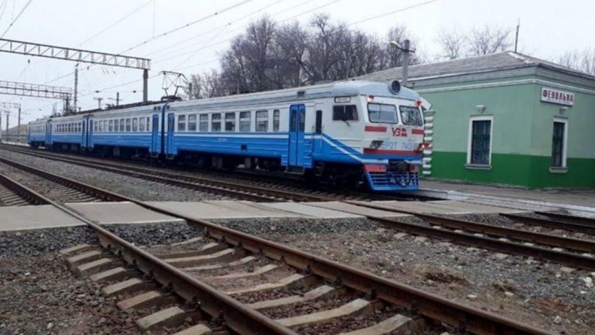 Ночью россияне обстреляли железнодорожную станцию в Центре Украины