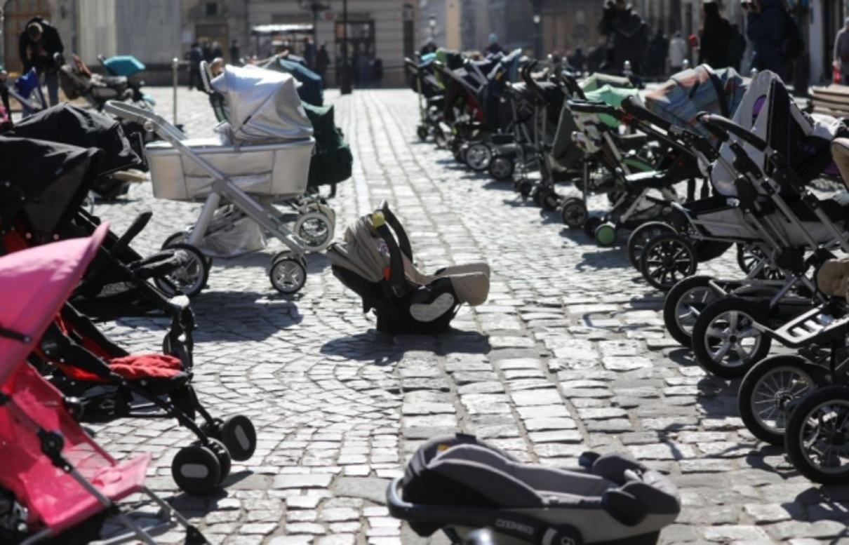 Вже 191 дитина загинула від рук окупантів: понад 3 сотні отримали поранення - 24 Канал Вже 191 дитина загинула від рук окупантів: понад 3 сотні отримали поранення - 24 Канал