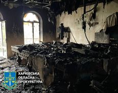 "Як бахнуло": очевидці розповіли деталі потужного обстрілу на Харківщині й показали наслідки