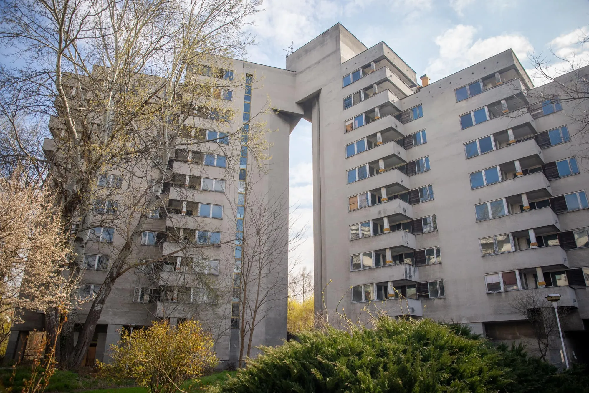 Житловий комплекс №100 у Варшаві
