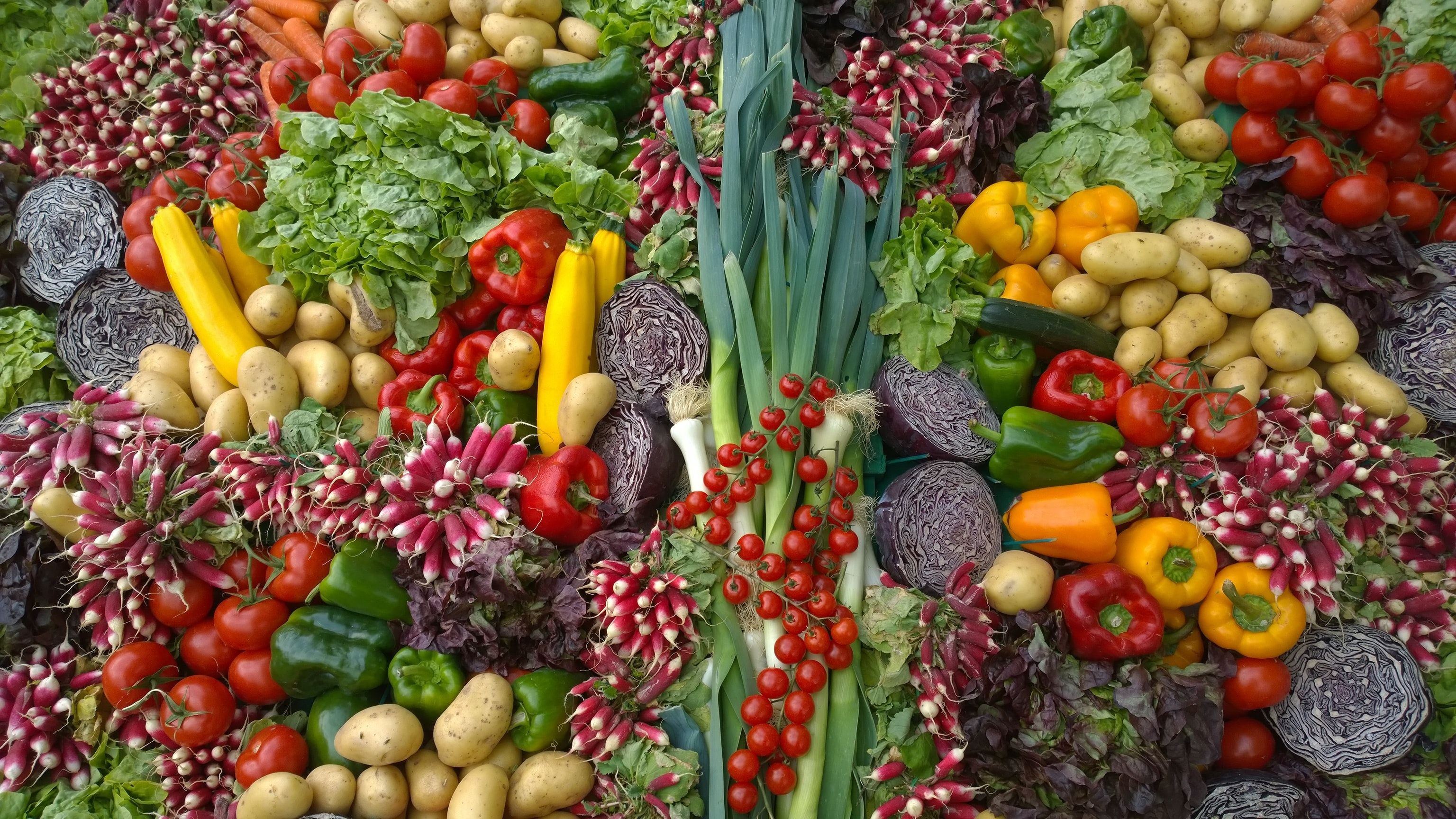Які продукти подорожчали найбільше у березні: детальна інфографіка - Економіка Які продукти подорожчали найбільше у березні: детальна інфографіка - Економіка