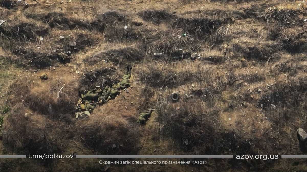 Для россиян их военные как старье: 1,5 тысячи трупов лежат в городе, о них никто не спрашивает - 24 Канал Для россиян их военные как старье: 1,5 тысячи трупов лежат в городе, о них никто не спрашивает - 24 Канал