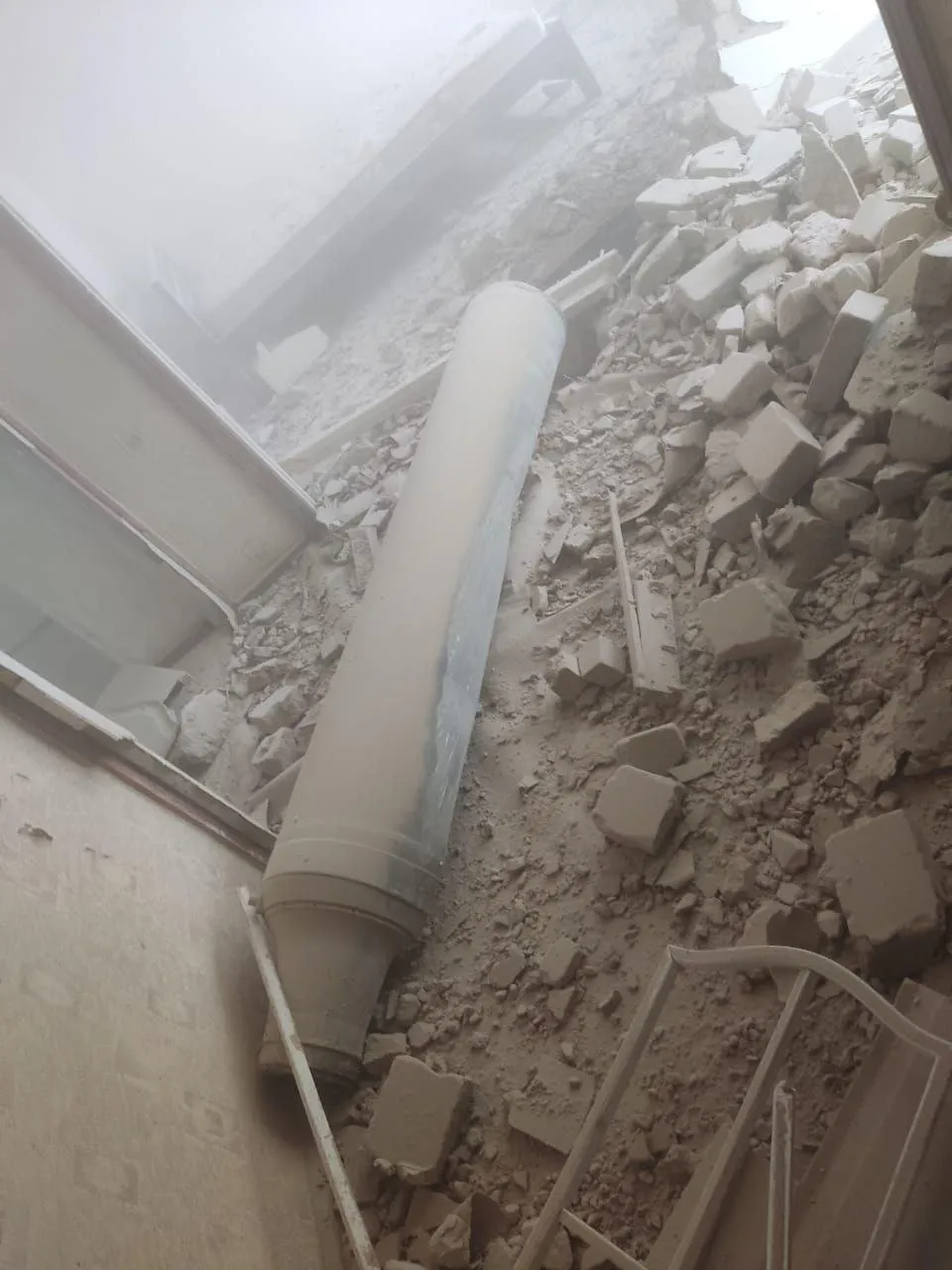 Оккупанты обстреляли Великую Писаревку / Фото Дмитрия Живицкого Оккупанты обстреляли Великую Писаревку / Фото Дмитрия Живицкого