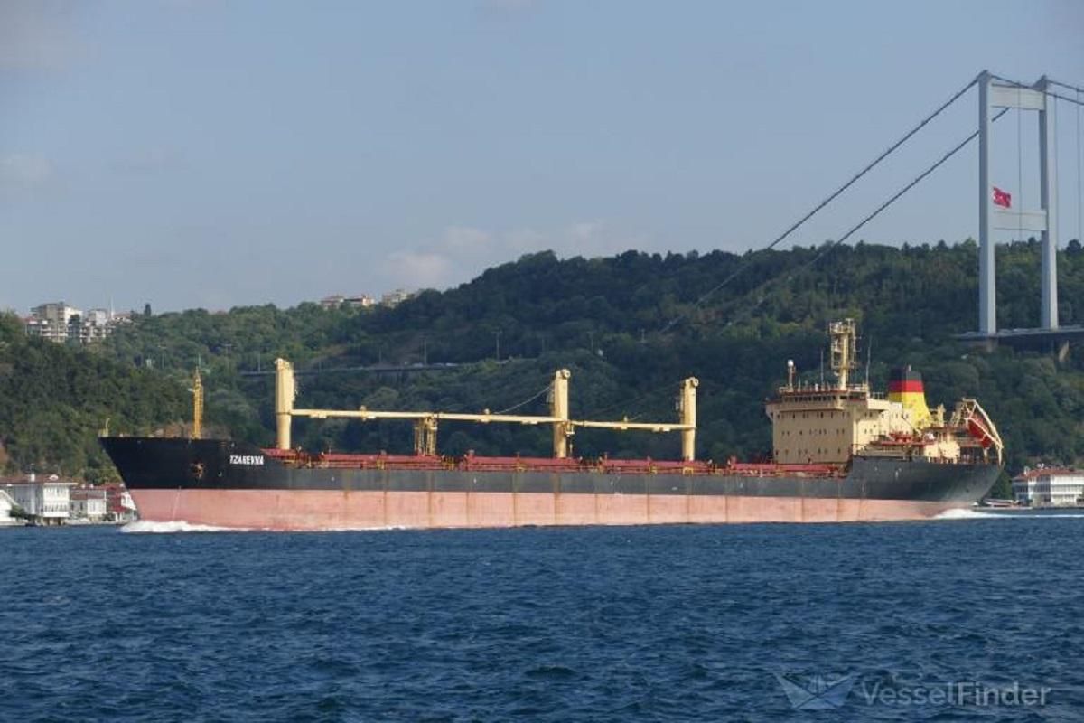 Заручники війни: як болгарський корабель переживає блокаду в Маріуполі
