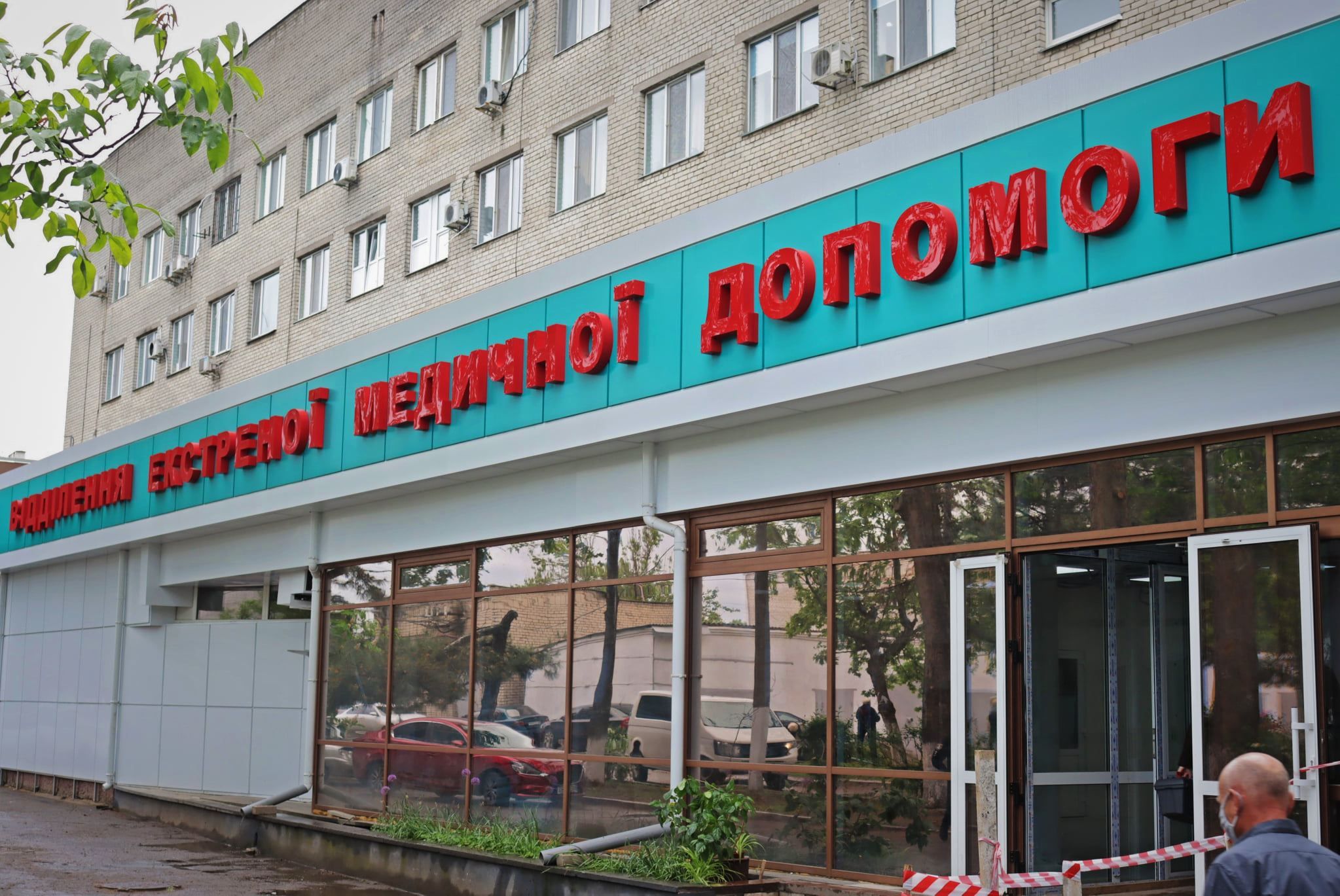 У лікарнях Миколаєва перебувають майже 300 людей, що отримали поранення через обстріли росіян - 24 Канал