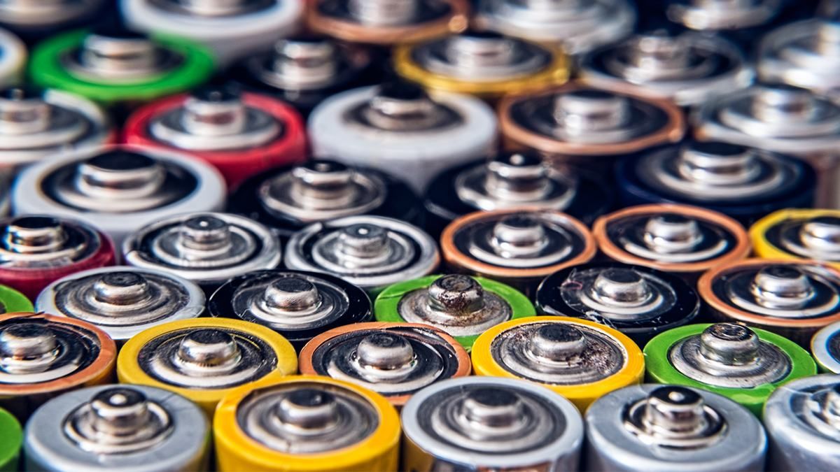 Новый удар по российской электронике: поставщики остановили доставку ключевого компонента Новый удар по российской электронике: поставщики остановили доставку ключевого компонента