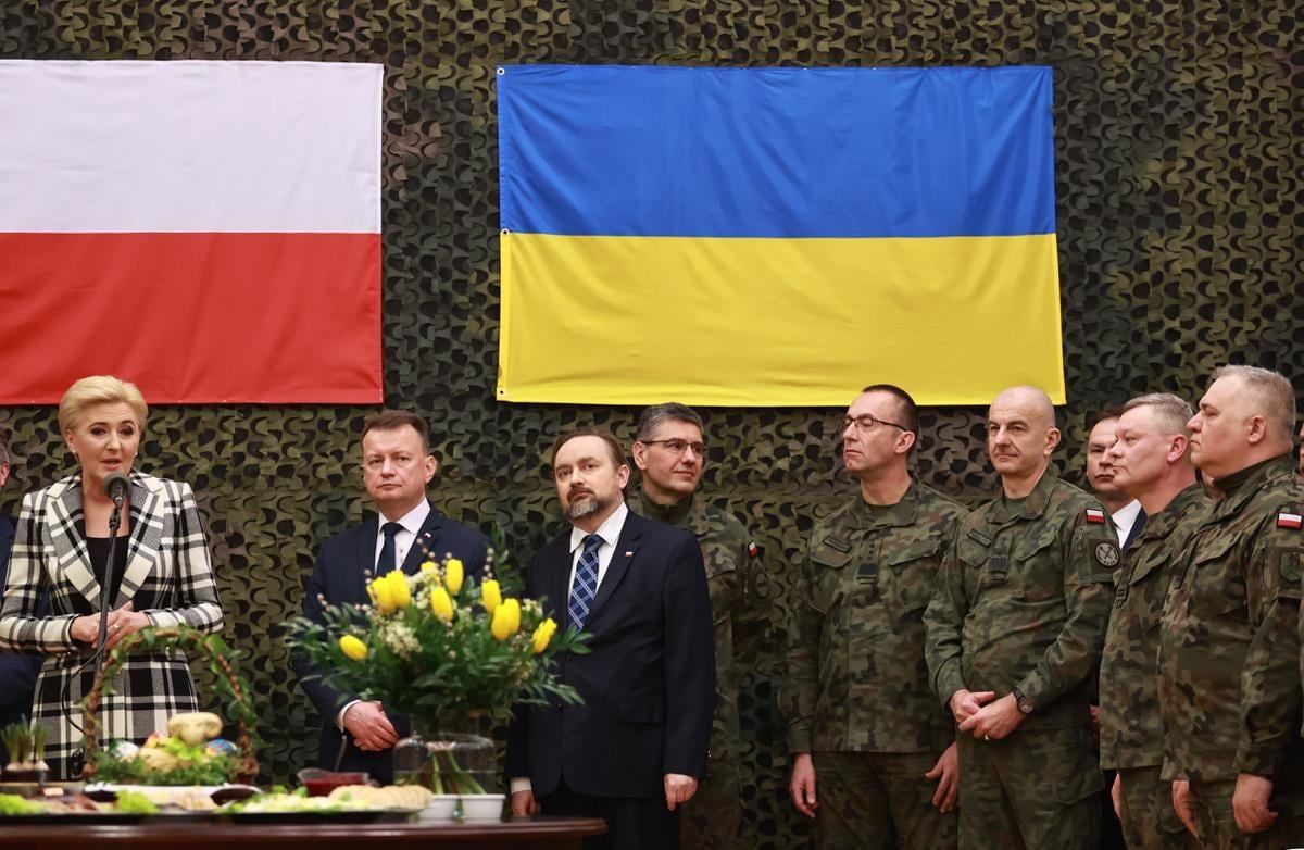 Дружина Дуди відвідала литовсько-польсько-українську бригаду імені Острозького - 24 Канал Дружина Дуди відвідала литовсько-польсько-українську бригаду імені Острозького - 24 Канал