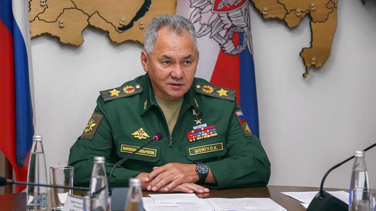 На него могли повесить военное поражение, – Фейгин об исчезновении Шойгу На него могли повесить военное поражение, – Фейгин об исчезновении Шойгу