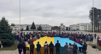 В Славутиче провели акцию в поддержку жителей Энергодара, остающегося в оккупации