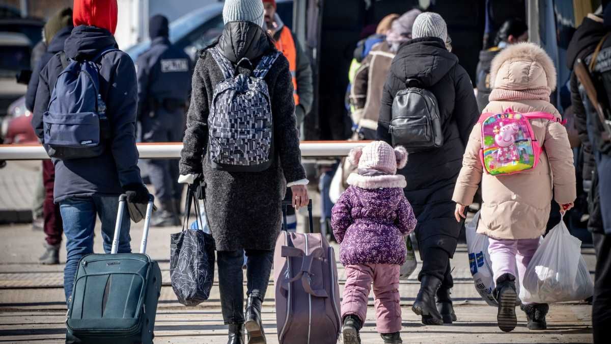 Задля допомоги українським біженцям: Канада направить до Польщі майже 150 військових - 24 Канал