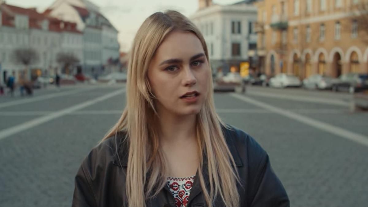 В Вильнюсе украинка вместе с 300 литовцами мощно исполнила "Ой, у лузі червона калина" В Вильнюсе украинка вместе с 300 литовцами мощно исполнила "Ой, у лузі червона калина"