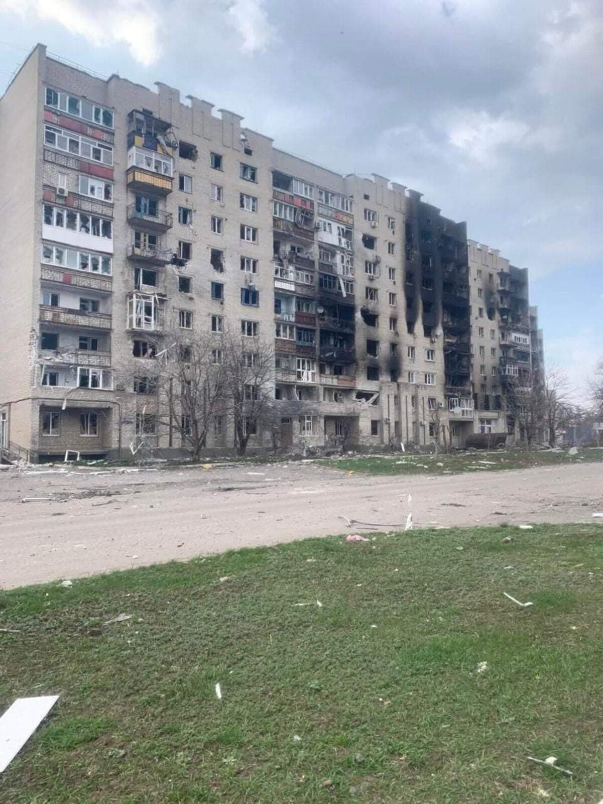 Через безперервні обстріли росіян з Попасної вдалося евакуювати лише 3 людей - 24 Канал Через безперервні обстріли росіян з Попасної вдалося евакуювати лише 3 людей - 24 Канал