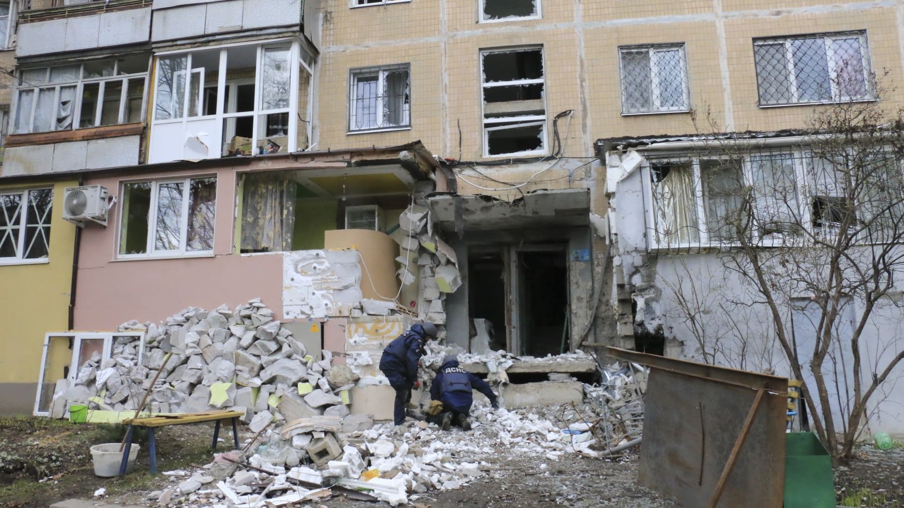 Житловий район та улюблене місце харків'ян – Саржин Яр, – Терехов про "свіжий" обстріл Харкова - 24 Канал Житловий район та улюблене місце харків'ян – Саржин Яр, – Терехов про "свіжий" обстріл Харкова - 24 Канал