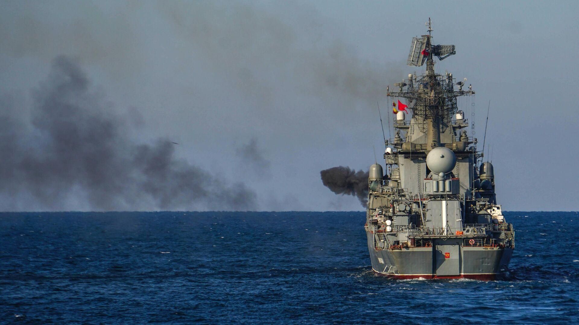 У мережі з'явилося останнє фото крейсера "Москва" на плаву - 24 Канал