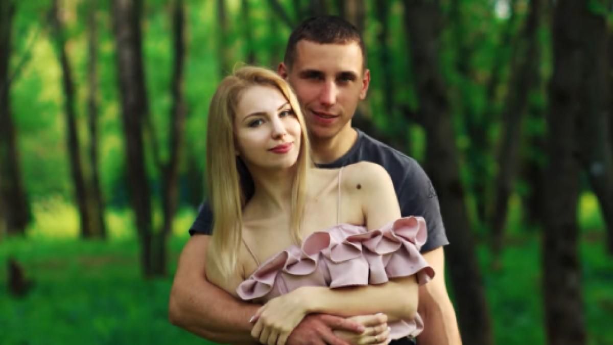 Журналісти знайшли окупанта і його дружину, яка "радила" йому ґвалтувати українок - 24 Канал