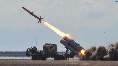 У США вважають, що крейсер "Москва" вразили таки 2 українські ракети 
