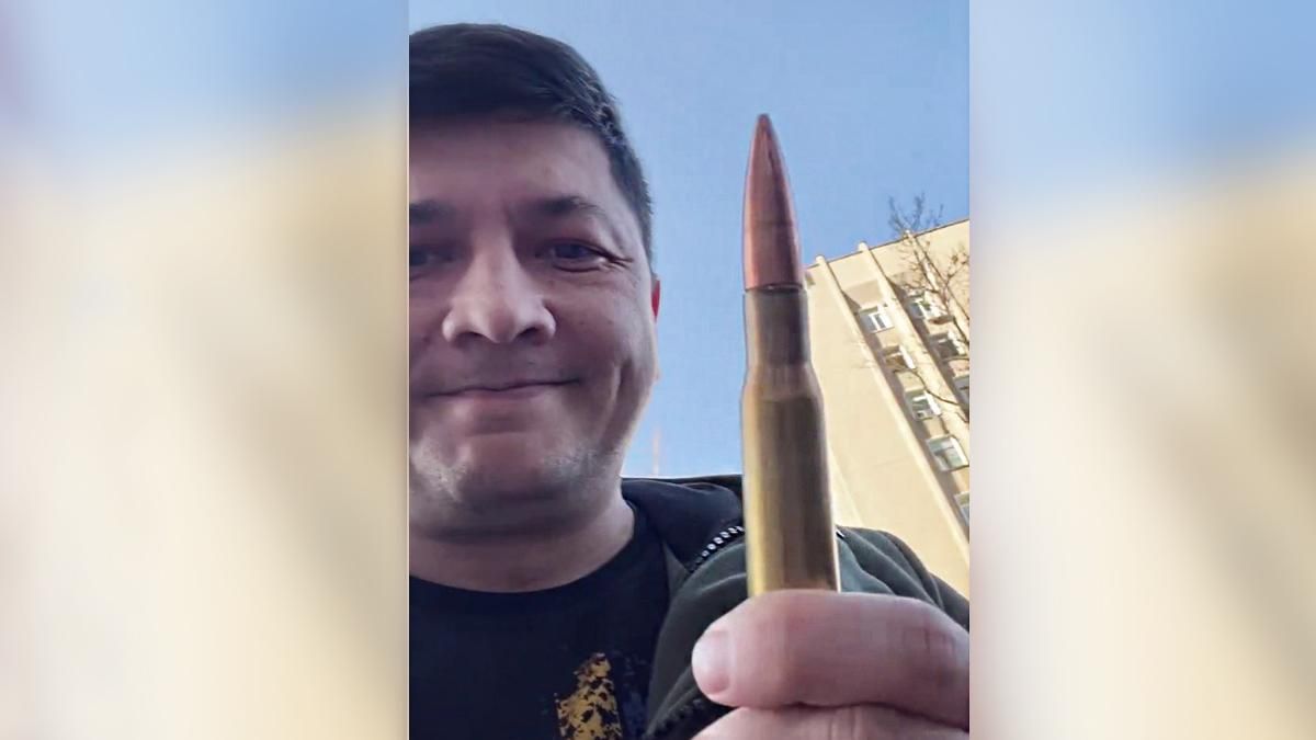 Кім показав великокаліберний "подарунок" для захисників Миколаєва - 24 Канал Кім показав великокаліберний "подарунок" для захисників Миколаєва - 24 Канал