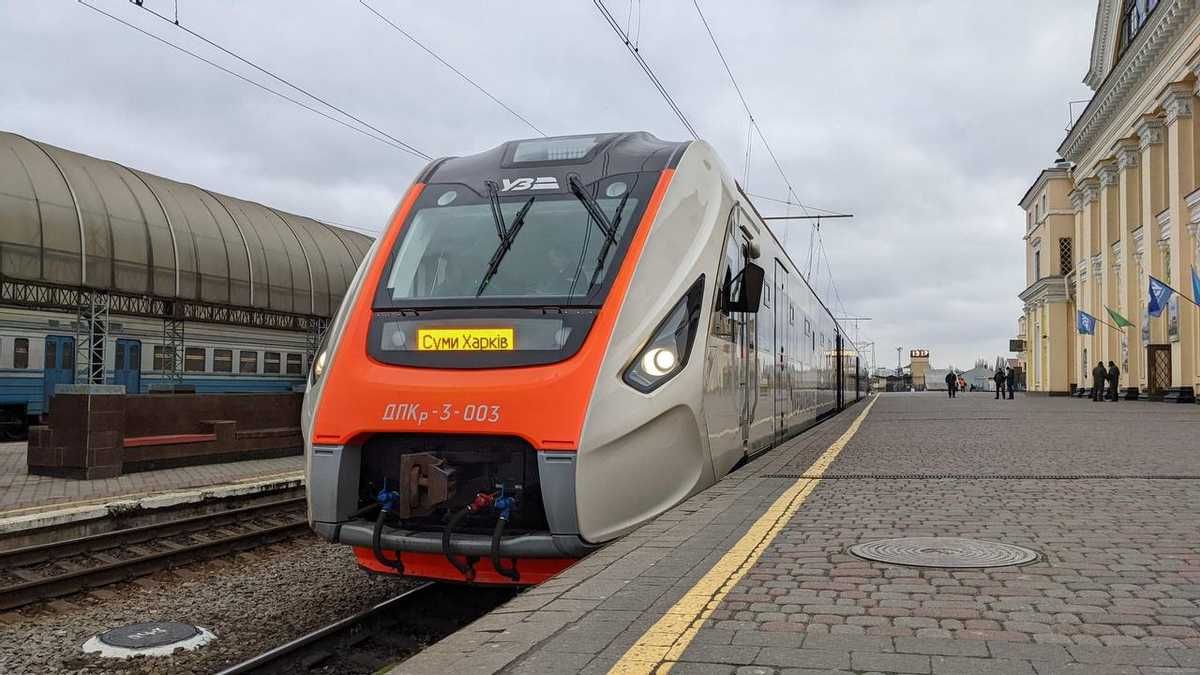 Укрзалізниця опублікувала графік додаткових евакуаційних рейсів на 16 квітня - 24 Канал Укрзалізниця опублікувала графік додаткових евакуаційних рейсів на 16 квітня - 24 Канал