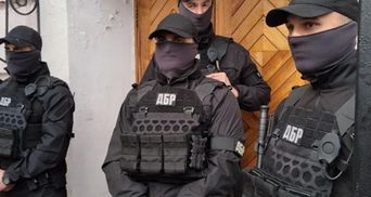 ГБР подозревает закарпатских таможенников в незаконном содействии компании Медведчука