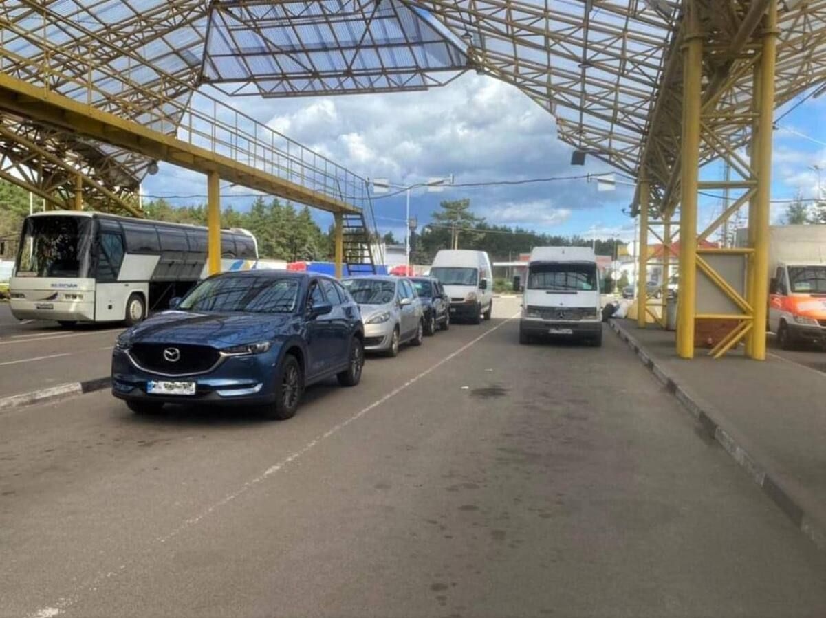 З України за добу виїхали майже 38 тисяч людей, а повернулись понад 36 тисяч - 24 Канал З України за добу виїхали майже 38 тисяч людей, а повернулись понад 36 тисяч - 24 Канал