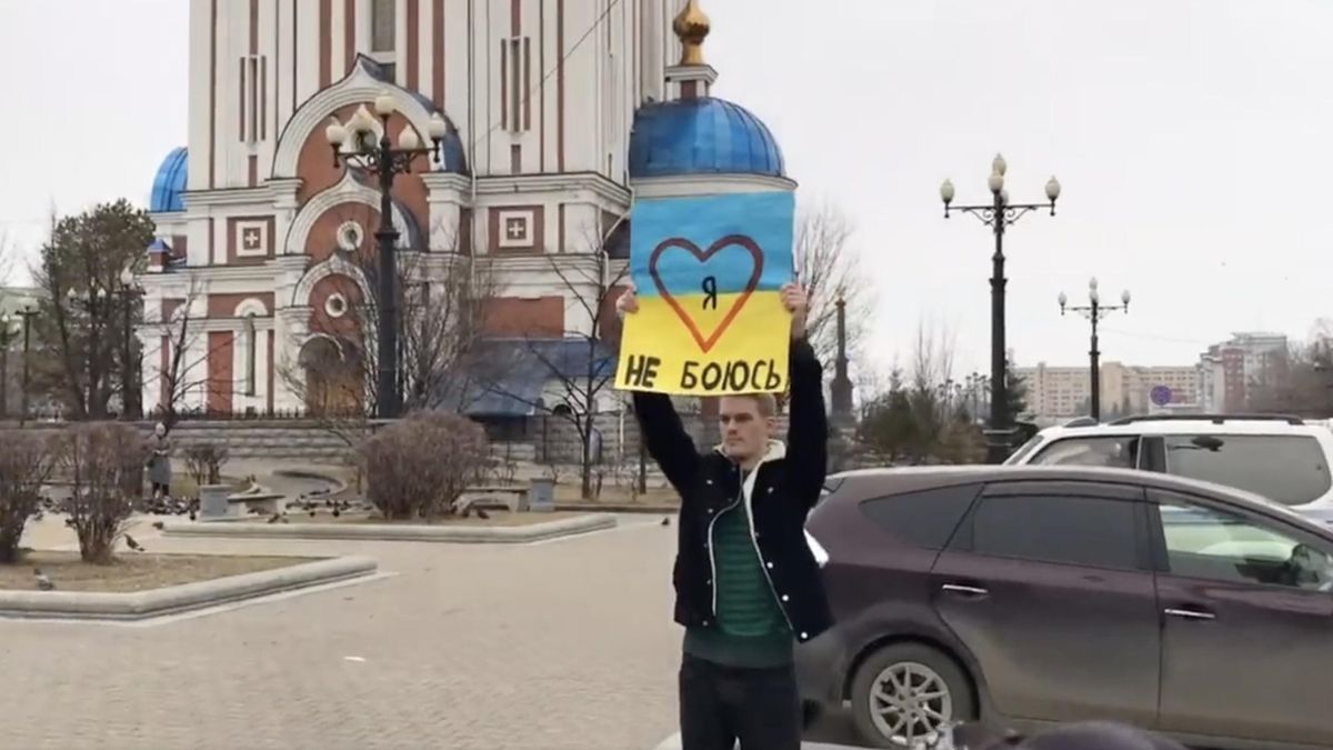 "Буча – не верьте кремлевской пропаганде": в Хабаровске пикеты против войны с Украиной