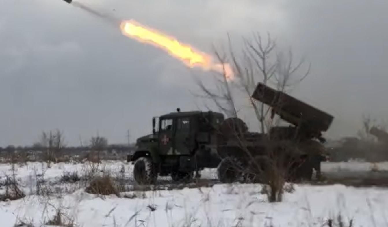 Не я б'ю, "Верба" б'є: ЗСУ показали захопливе відео, як працює українська артилерія - 24 Канал