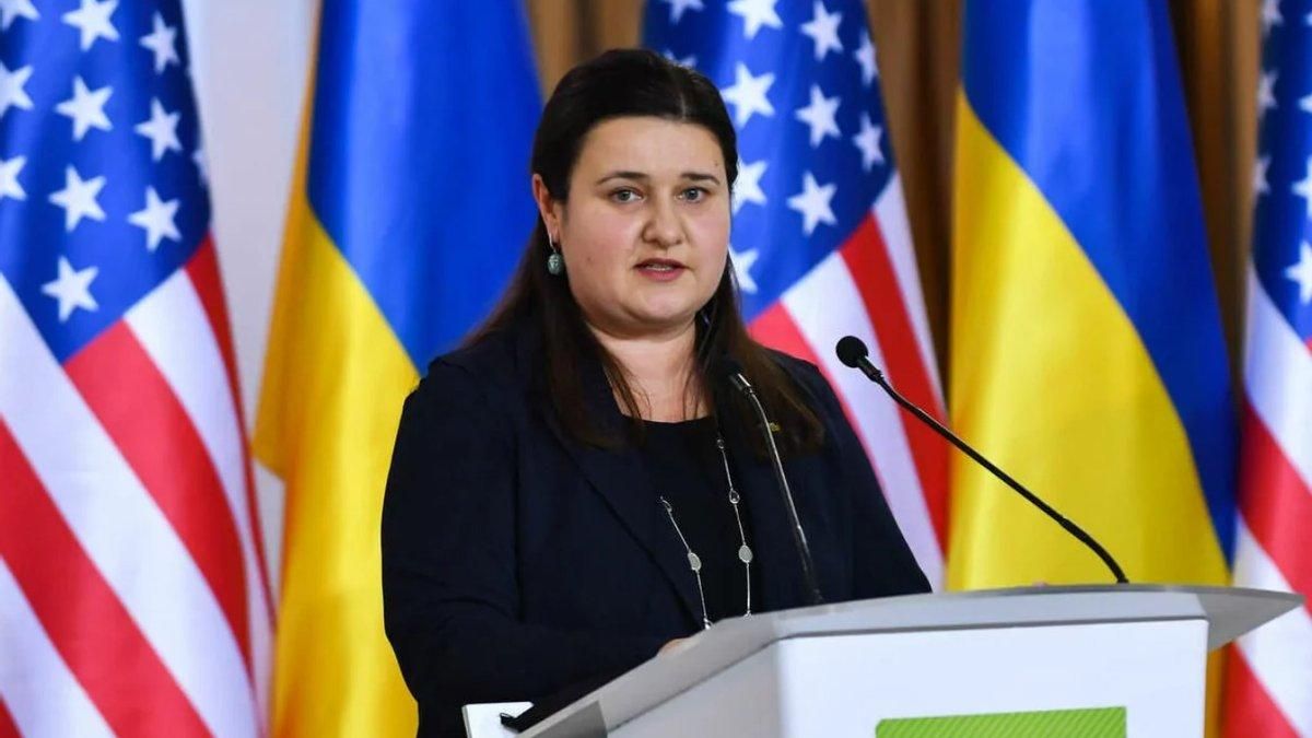 Залякування з боку Кремля не вплинуть на позицію США щодо постачання Україні зброї, – Маркарова - 24 Канал Залякування з боку Кремля не вплинуть на позицію США щодо постачання Україні зброї, – Маркарова - 24 Канал