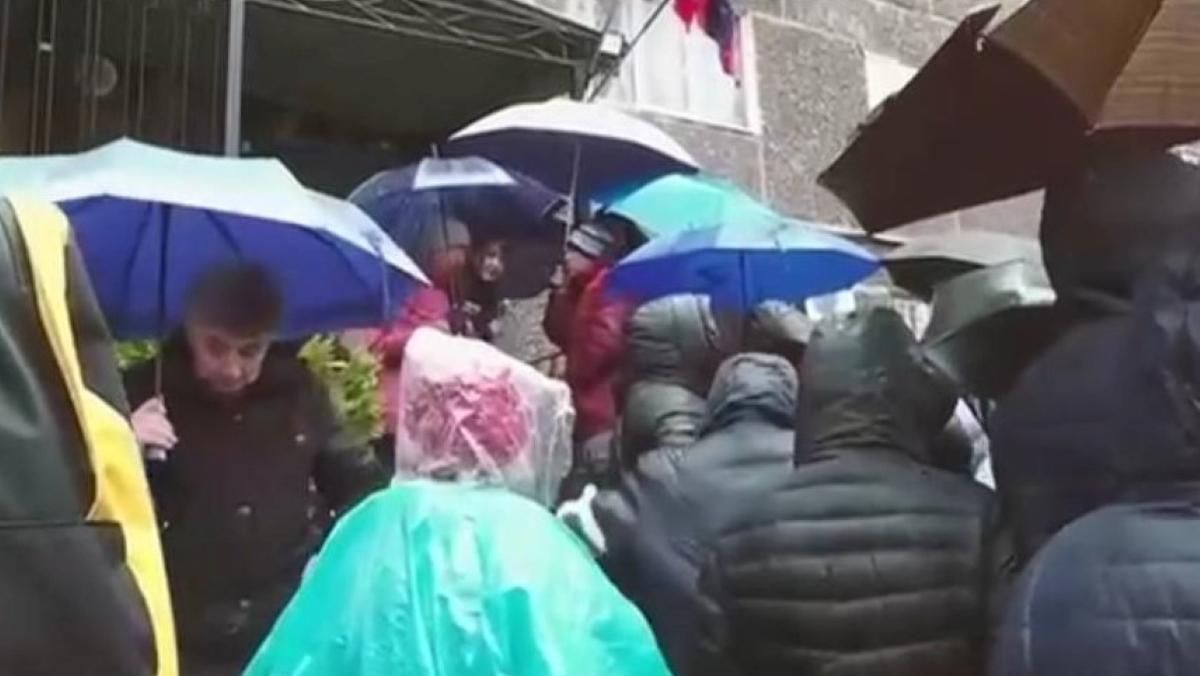 У Маріуполі видають "пропуски на переміщення": можливо для роздачі російських паспортів - 24 Канал У Маріуполі видають "пропуски на переміщення": можливо для роздачі російських паспортів - 24 Канал